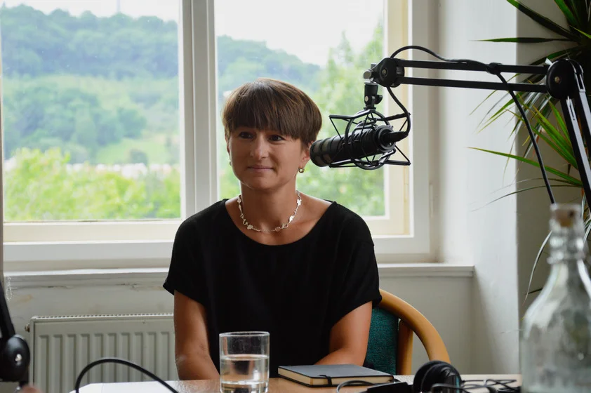 AfD roste kvůli chybám demokratů i pocitu, že rozumí lidem, vysvětluje germanistka Lizcová