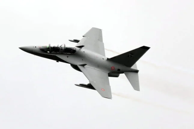 Alenia Aermacchi M-346