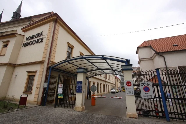 vojenská nemocnice