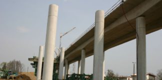 výstavba dálnice, liniová stavba