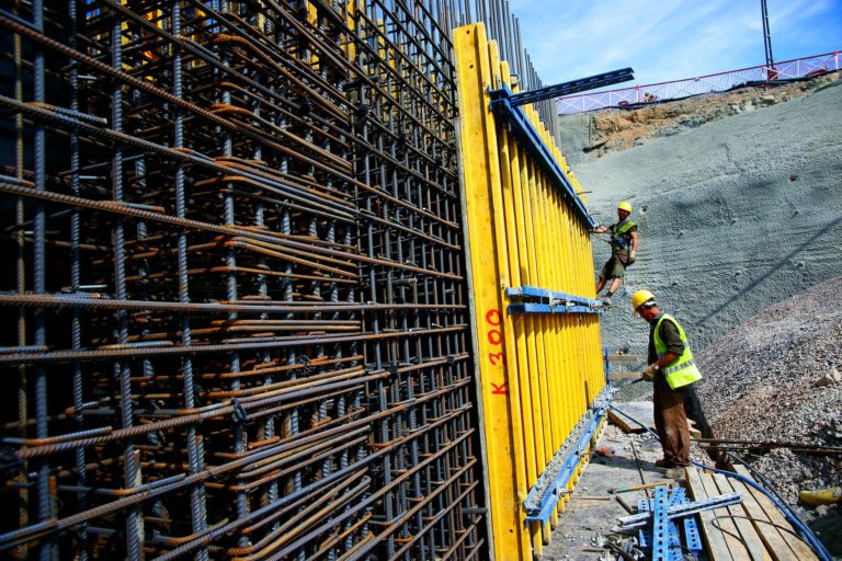 Stavební trh se propadne o 10,1 %, tržby společností potom o 8,9 % v letošním roce