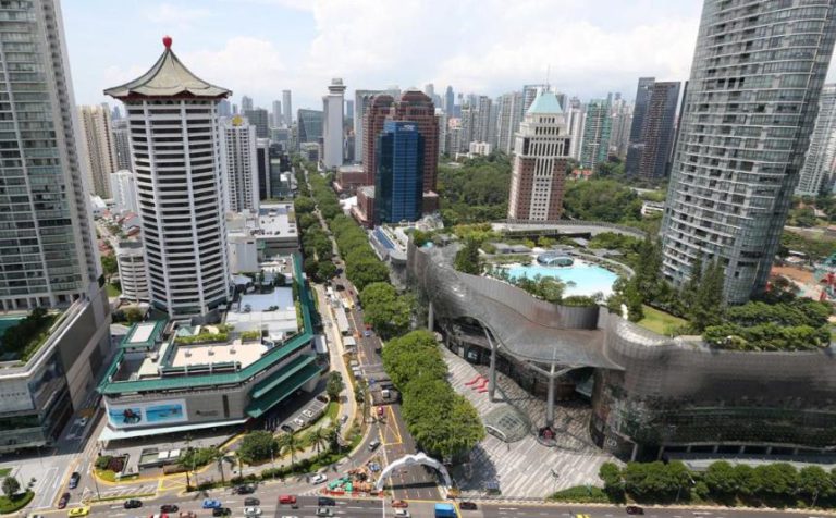 Singapur a potravinová bezpečnost: farmy na střechách obchodních domů