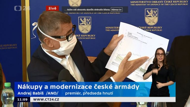 Premiér Babiš nechce škrtat v rozpočtu na armádní zakázky