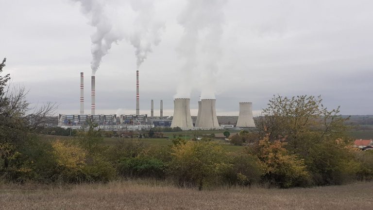 Ekologové podávají žalobu na MŽP. Vadí jim vstřícné limity pro emise rtuti z Tykačových Počerad