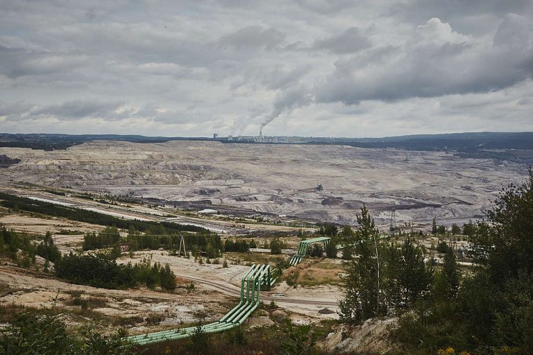 Obrat v kauze dolu Turów. Polský správní soud zrušil povolení, na jehož základě těžba probíhá