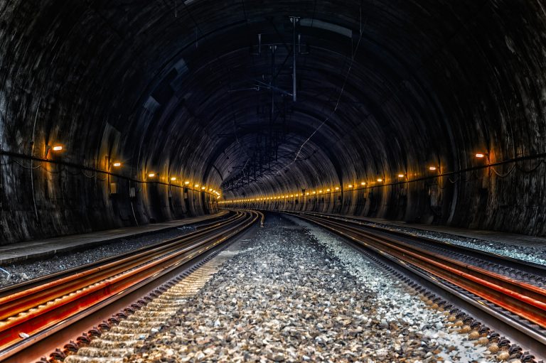 Smlouva se znalcem pro Krušnohorský tunel podepsána. Firma vyhodnotí průzkumy a doporučí nejlepší řešení