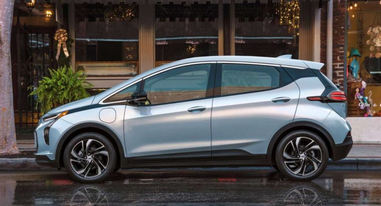 General Motors vymění bateriové moduly některých elektromobilů Bolt EV kvůli riziku požáru