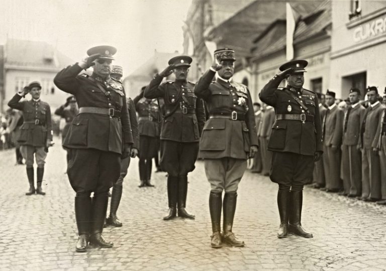 Soud přepsal dějiny. Zrušil rozsudek z roku 1947 nad generálem Janem Syrovým a Rudolfem Beranem