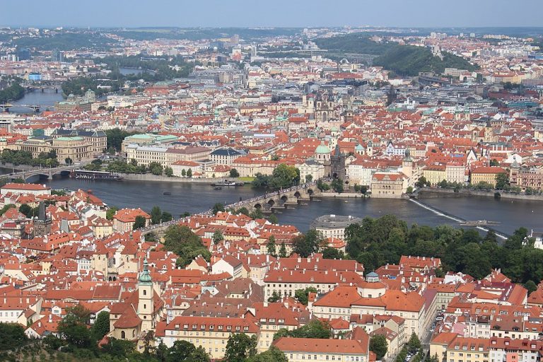 Praha bez proudu. Nejezdily tramvaje ani metro