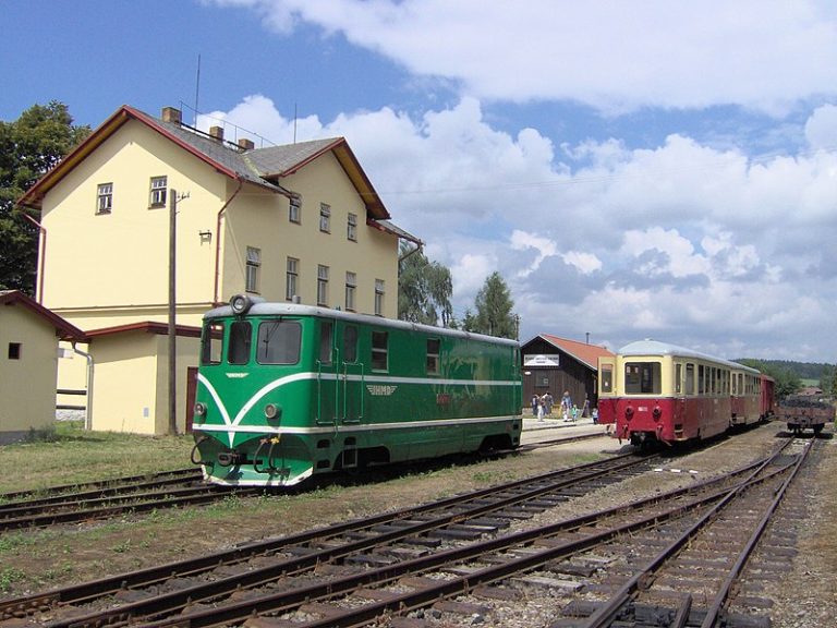 Konec Jindřichohradecké místní dráhy. Drážní úřad zrušil firmě oprávnění k provozování dopravy