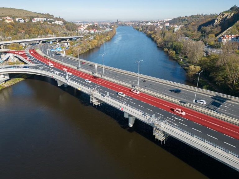 Praha získala finance na opravy Barrandovského mostu od státu