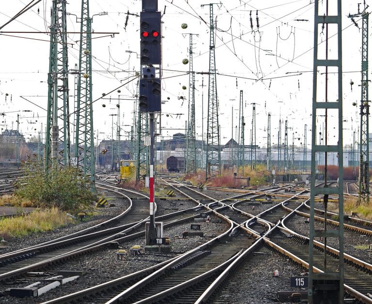 Přehodnoťte pesimistické předpoklady o nákladní železniční dopravě, vyzvali dopravci německou vládu