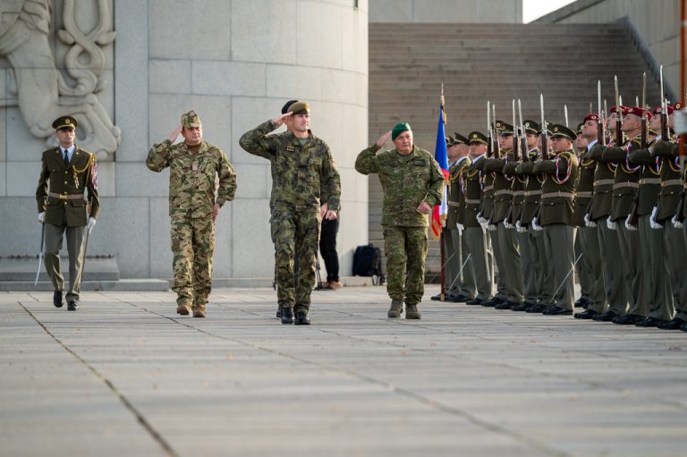 Generál Karel Řehka vedl jednání náčelníků generálních štábů armád Visegrádské skupiny se zástupci Ukrajiny