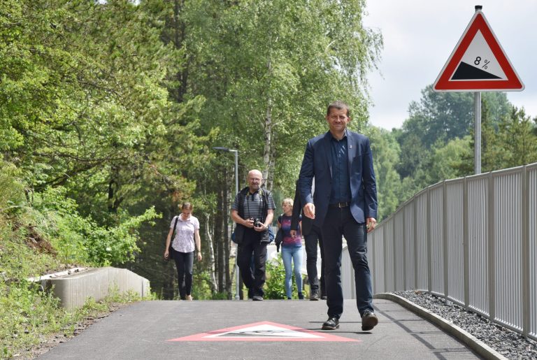 Výběrová řízení vypisujeme v zimě, menší akce slučujeme do jedné zakázky, popisuje cestu k úsporám náměstek hejtmana Libereckého kraje