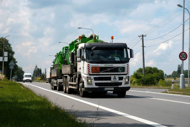 O přepravu nadrozměrného nákladu jde žádat elektronicky. Umožnila to novela zákona o pozemních komunikacích