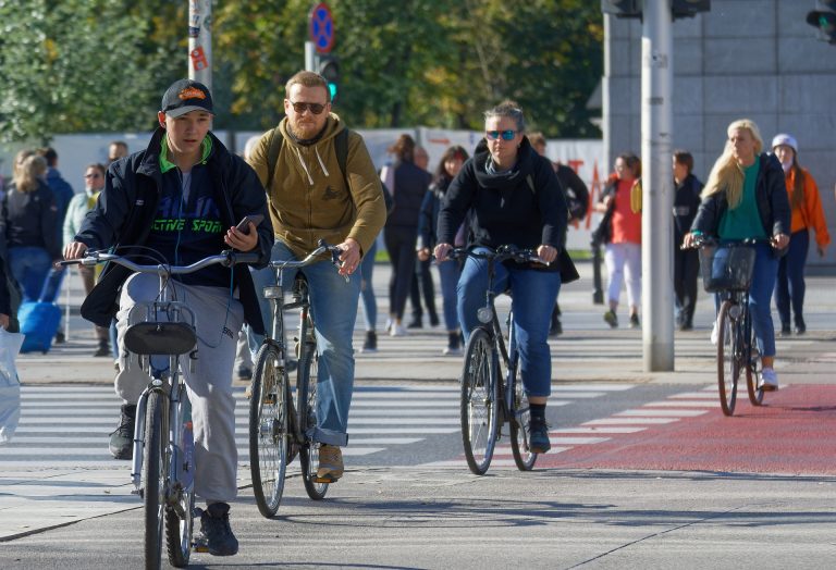 Cyklisté získají silnější postavení. Představitelé EU podepsali deklaraci, která jim ho zajistí