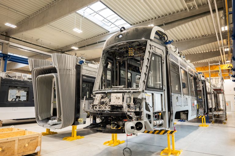 Škoda Group staví nejdelší tramvaj na světě. Jezdit bude v Německu